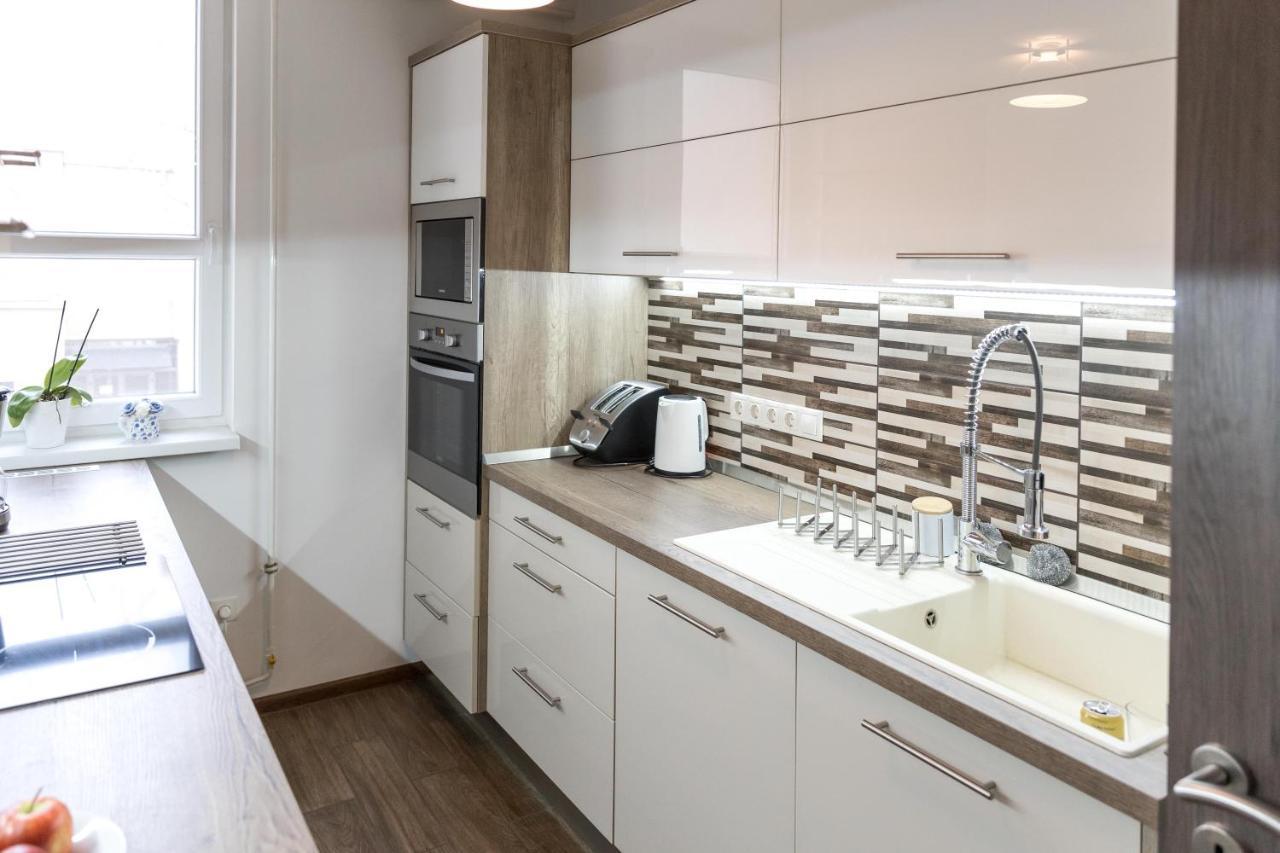 Sflower Apartman Eger Extérieur photo