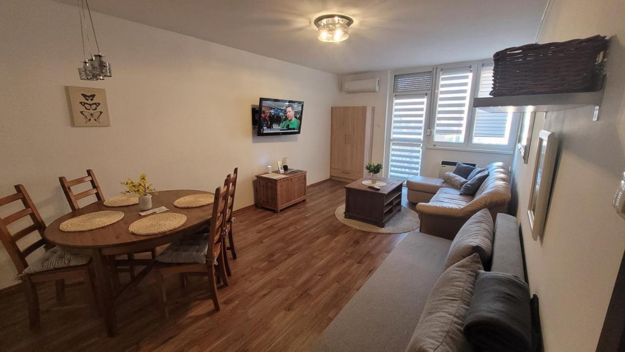 Sflower Apartman Eger Extérieur photo